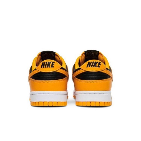 Nike Golden Rod Dunks - Picture 4 of 5